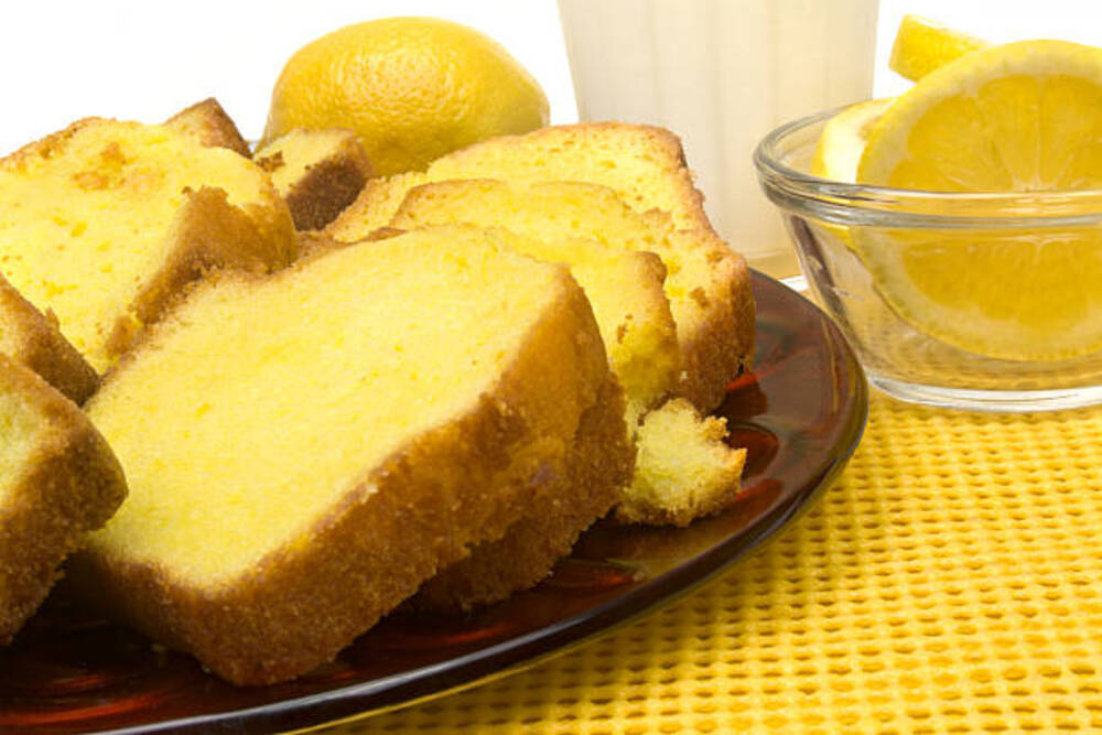 Lemon Drizzle Cake Recipe