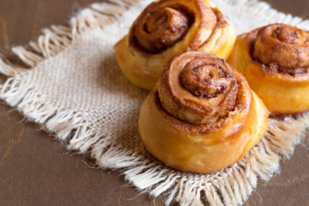 Sourdough Cinnamon Rolls