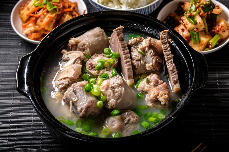 Slow Cooker Oxtail Recipe