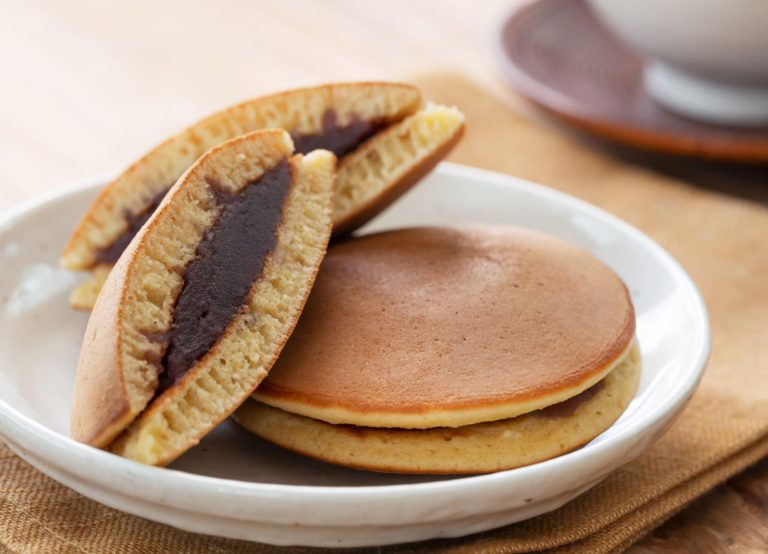 Dorayaki Recipe (Sweet Red Bean Pancake)