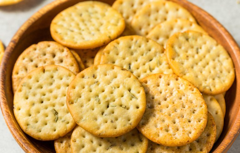 Buttery Spiced Round Crackers Recipe