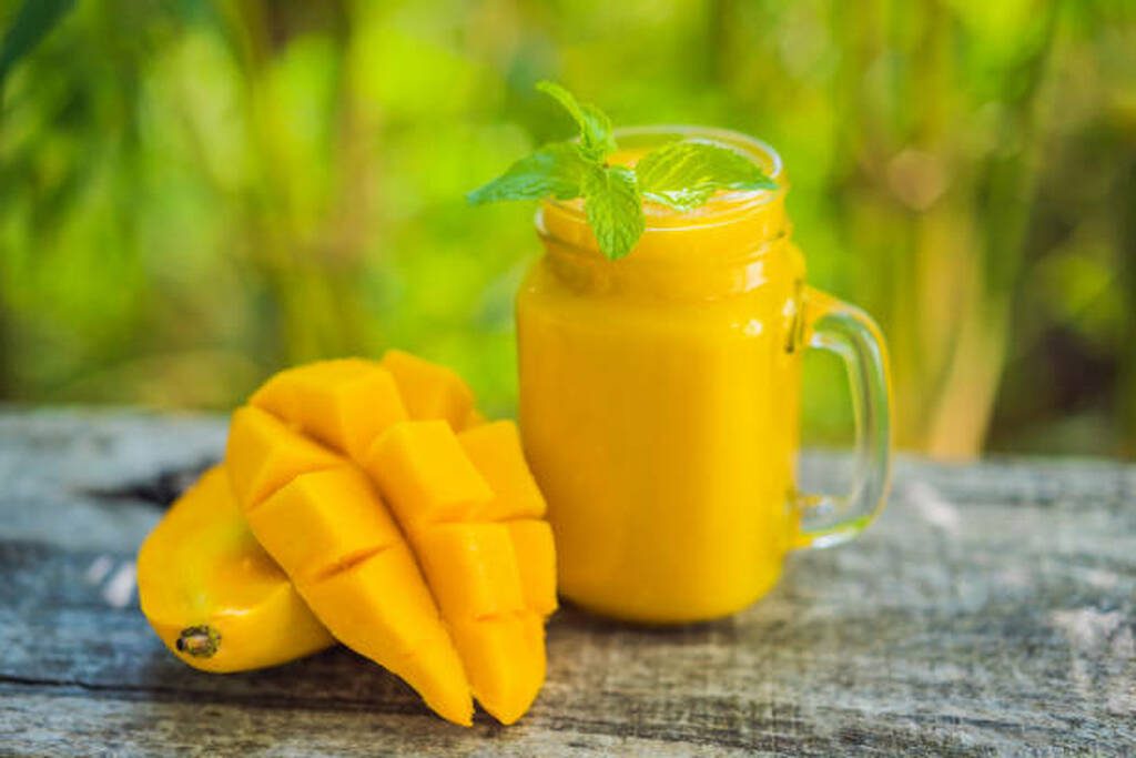 Mango Milkshake Recipe